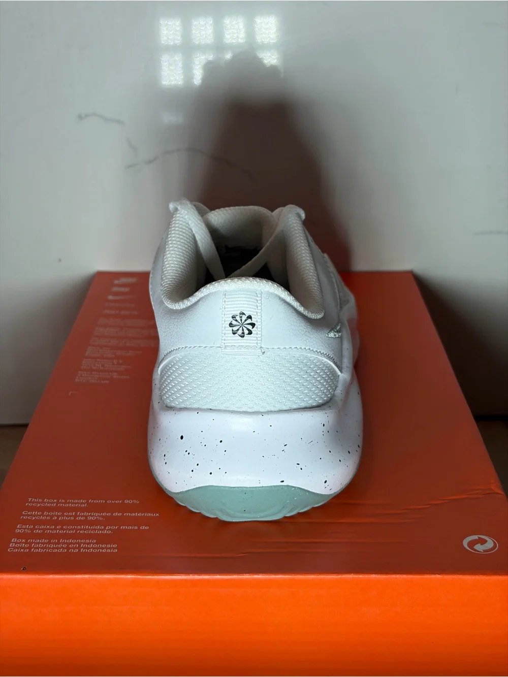 NEW Nike Legend Essential 3 Next Nature White Jade Ice Sneakers – Women’s 9